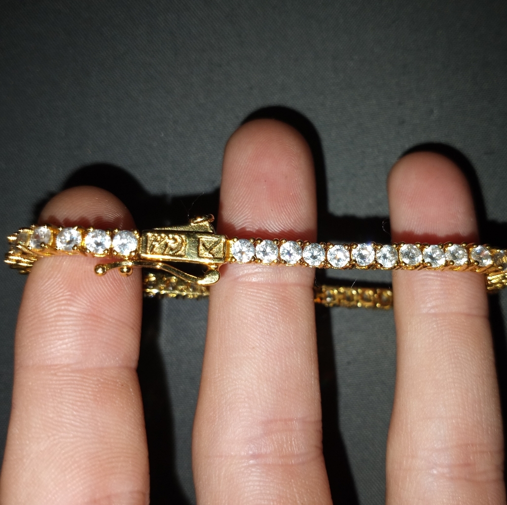 Plated bracelet with cz stones